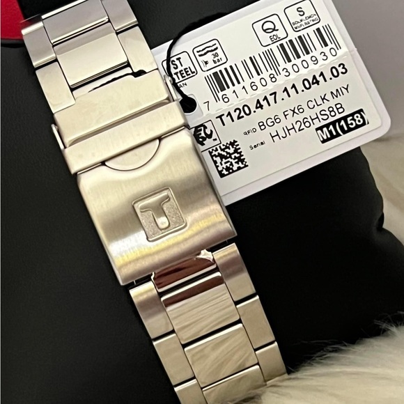 SOLD / Tissot Men’s Seastar 1000 Quartz Chronograph 
Sapphire Crystal
Swiss Made - Picture 12 of 12